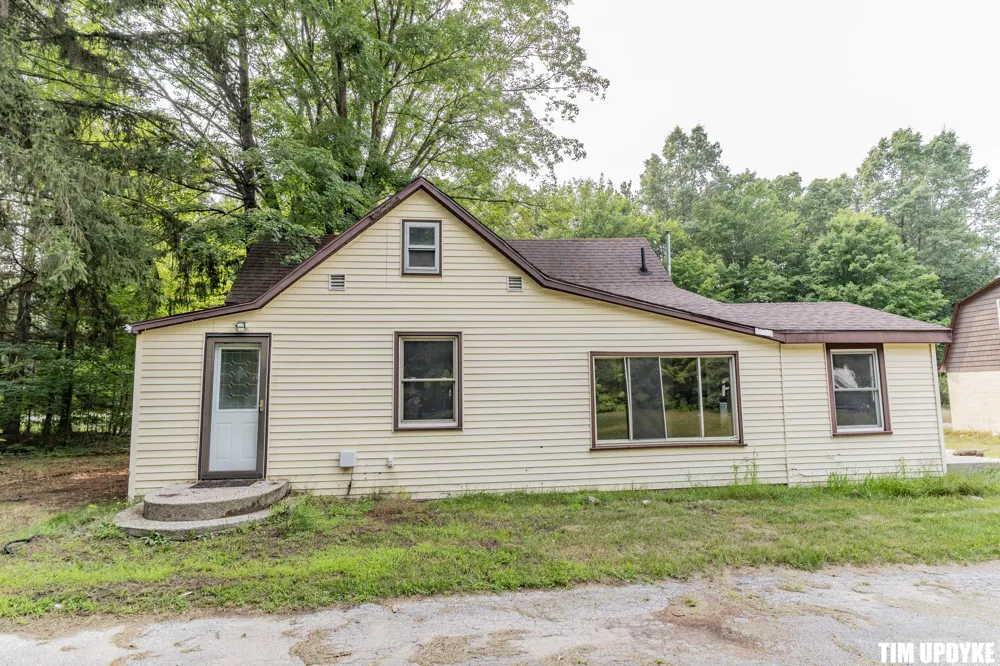5924 E Sternberg Road Fruitport, MI 49415