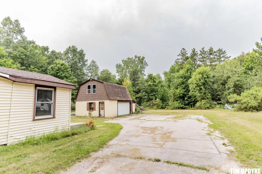 5924 E Sternberg Road Fruitport, MI 49415