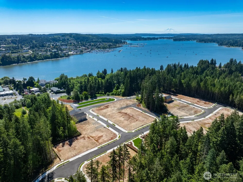 19300 Bergen Drive NW #22 Poulsbo, WA 98370