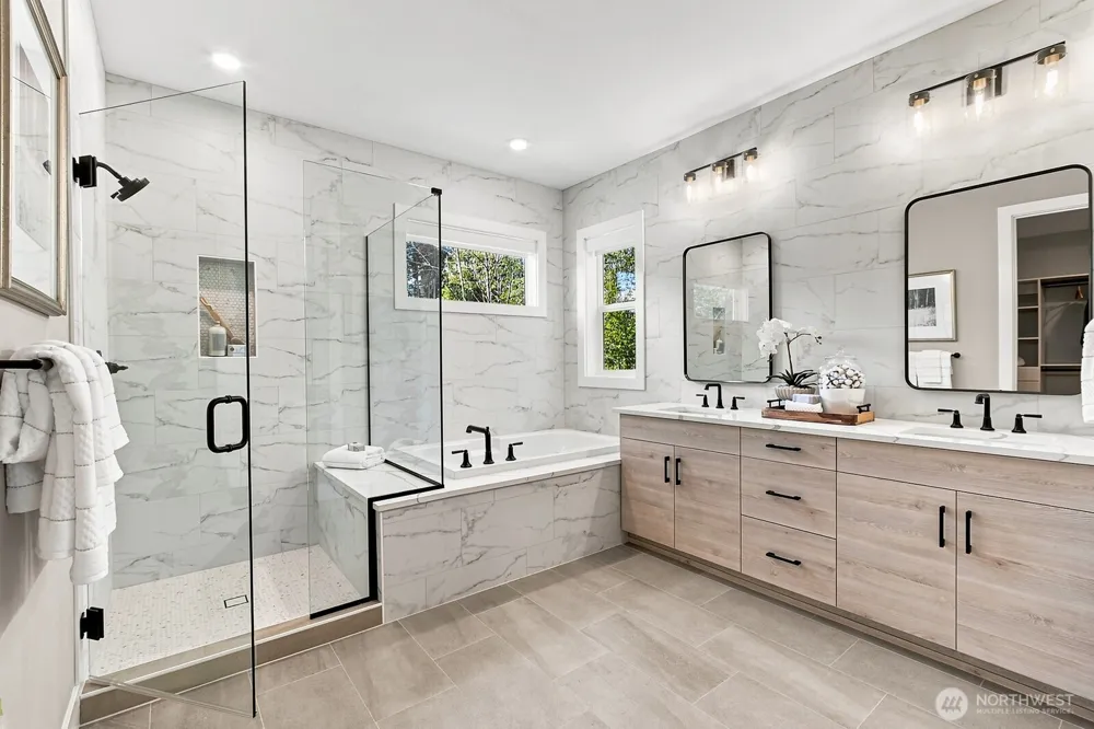 19300 Bergen Drive NW #22 Poulsbo, WA 98370