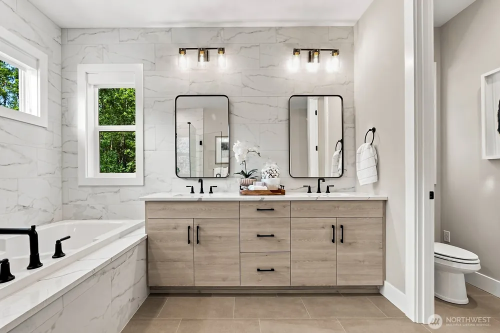 19300 Bergen Drive NW #22 Poulsbo, WA 98370