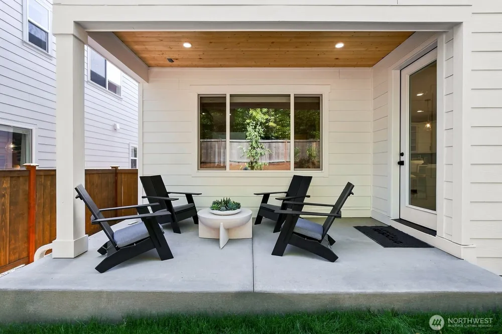19300 Bergen Drive NW #22 Poulsbo, WA 98370