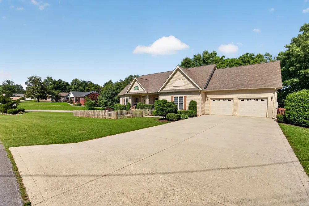 2142 Jean Ct Cookeville, TN 38501