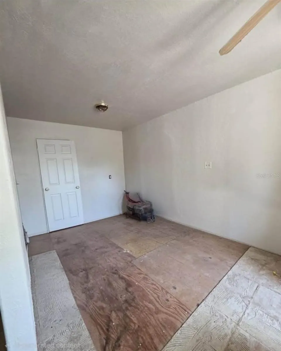 33620 VERDA AVENUE Leesburg, FL 34788