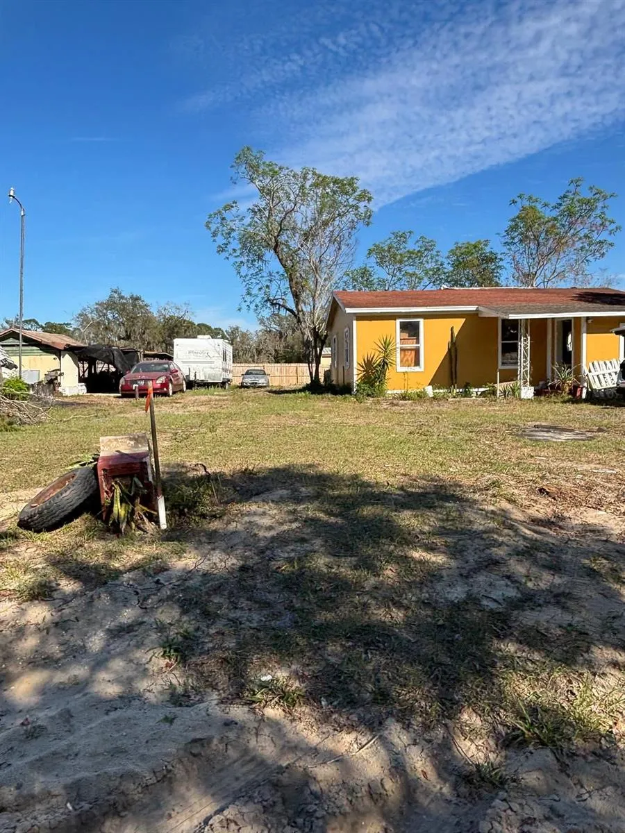 33620 VERDA AVENUE Leesburg, FL 34788