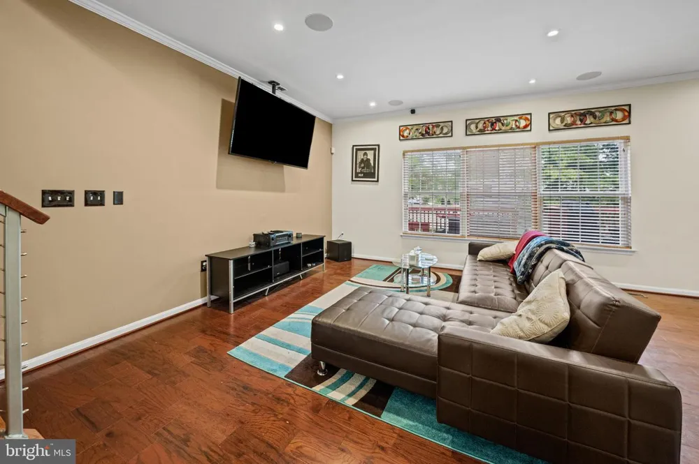 2094 STREAMWAY COURT Baltimore, MD 21207
