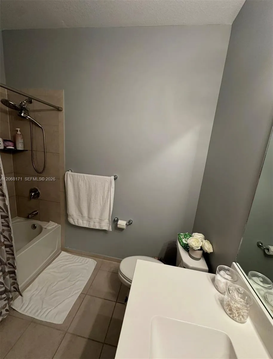 10377 W 34th Ct #10377 Hialeah, FL 33018