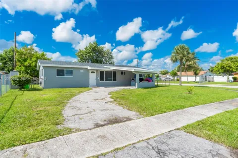 6270 NW 16th Ct