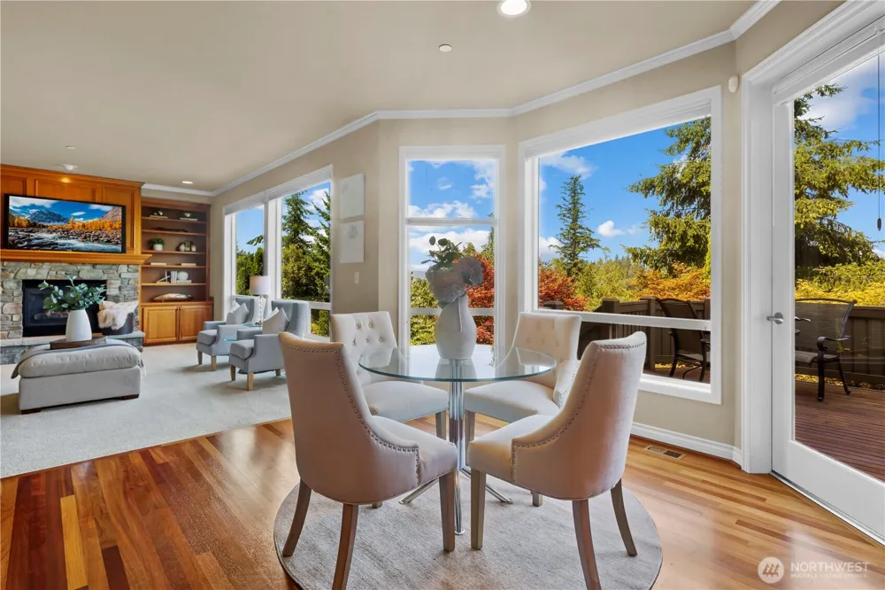 23270 SE 51st Place Issaquah, WA 98029