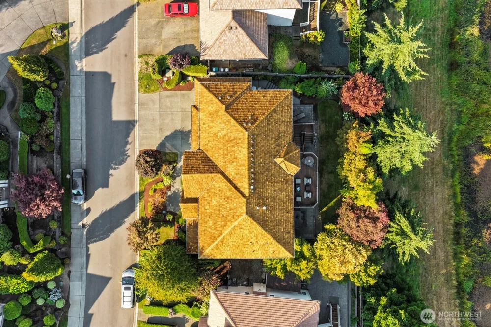 23270 SE 51st Place Issaquah, WA 98029