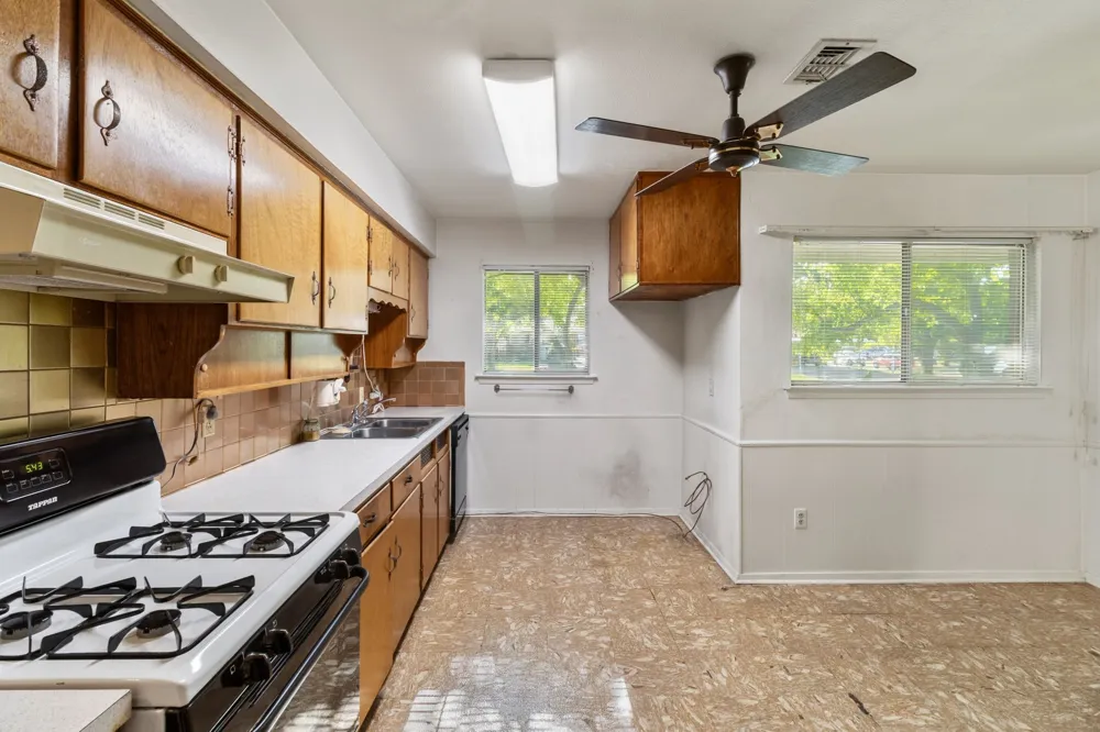 840 Comal Avenue White Settlement, TX 76108