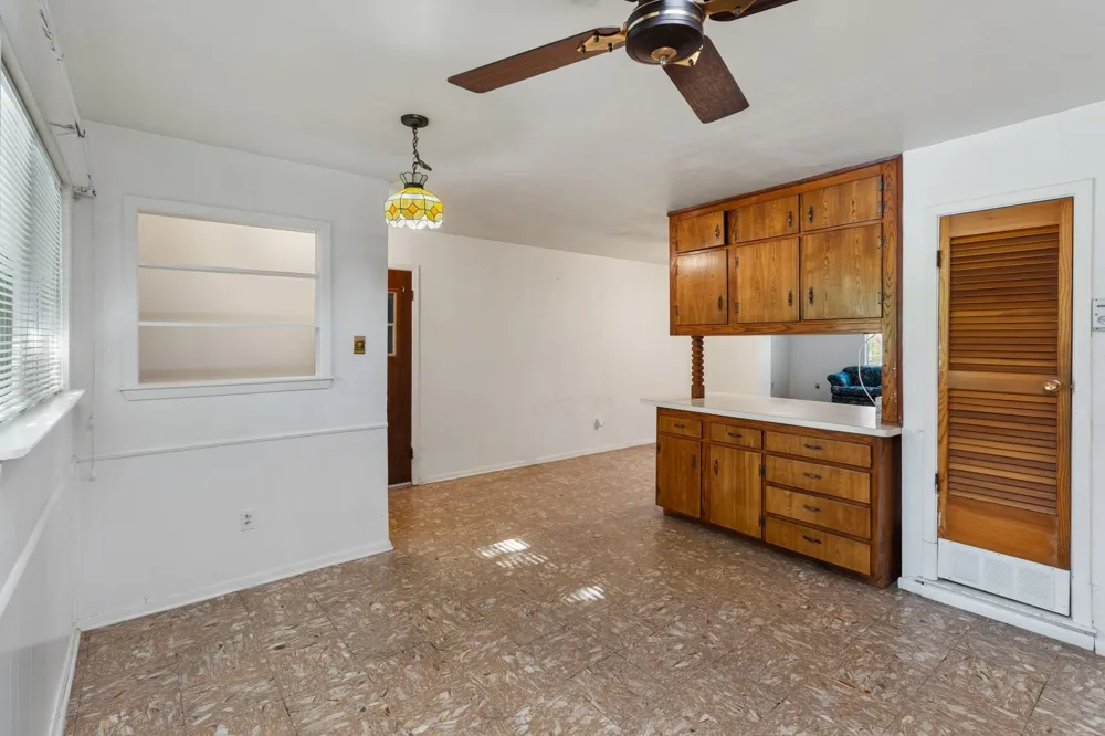 840 Comal Avenue White Settlement, TX 76108