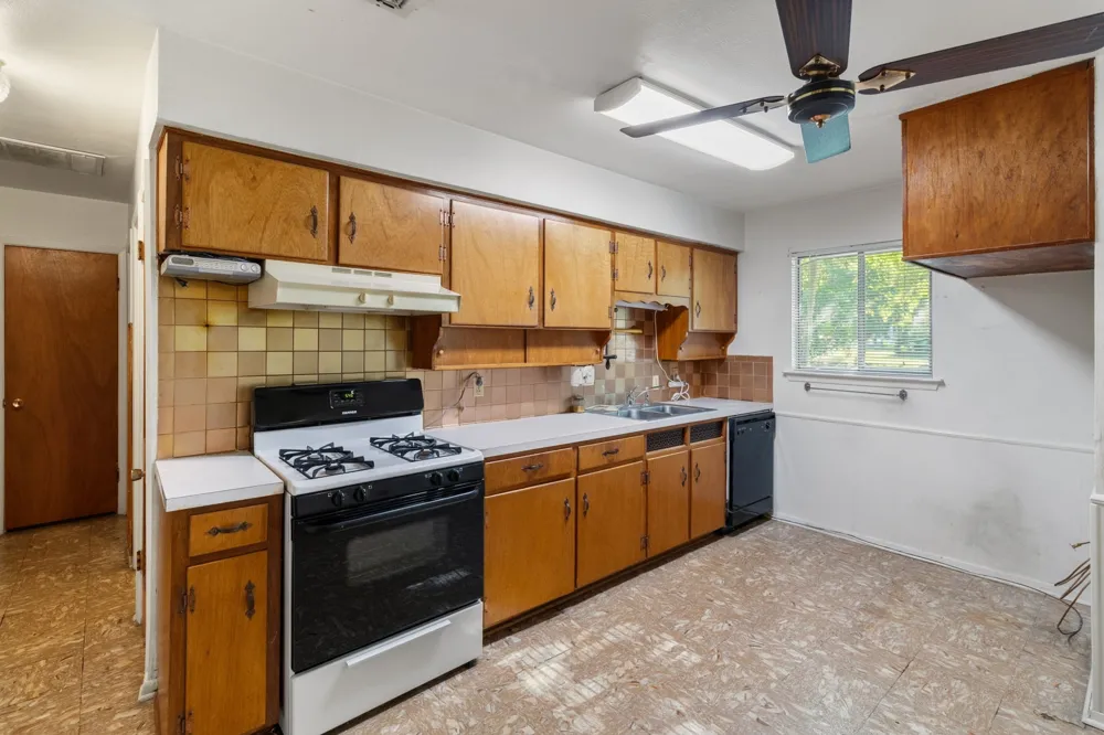 840 Comal Avenue White Settlement, TX 76108
