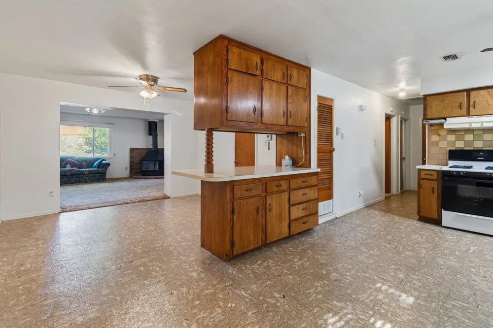840 Comal Avenue White Settlement, TX 76108