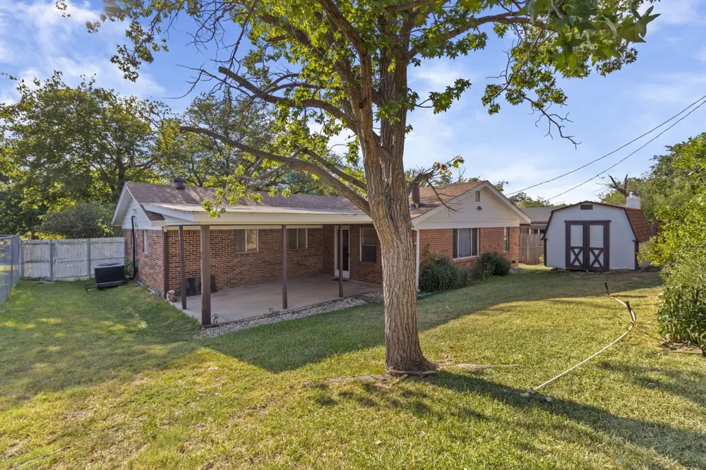 840 Comal Avenue White Settlement, TX 76108