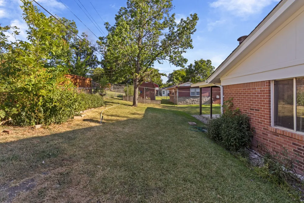 840 Comal Avenue White Settlement, TX 76108