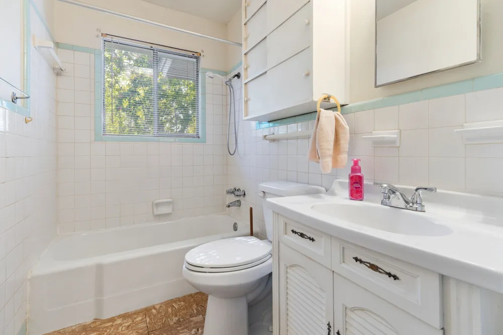 840 Comal Avenue White Settlement, TX 76108