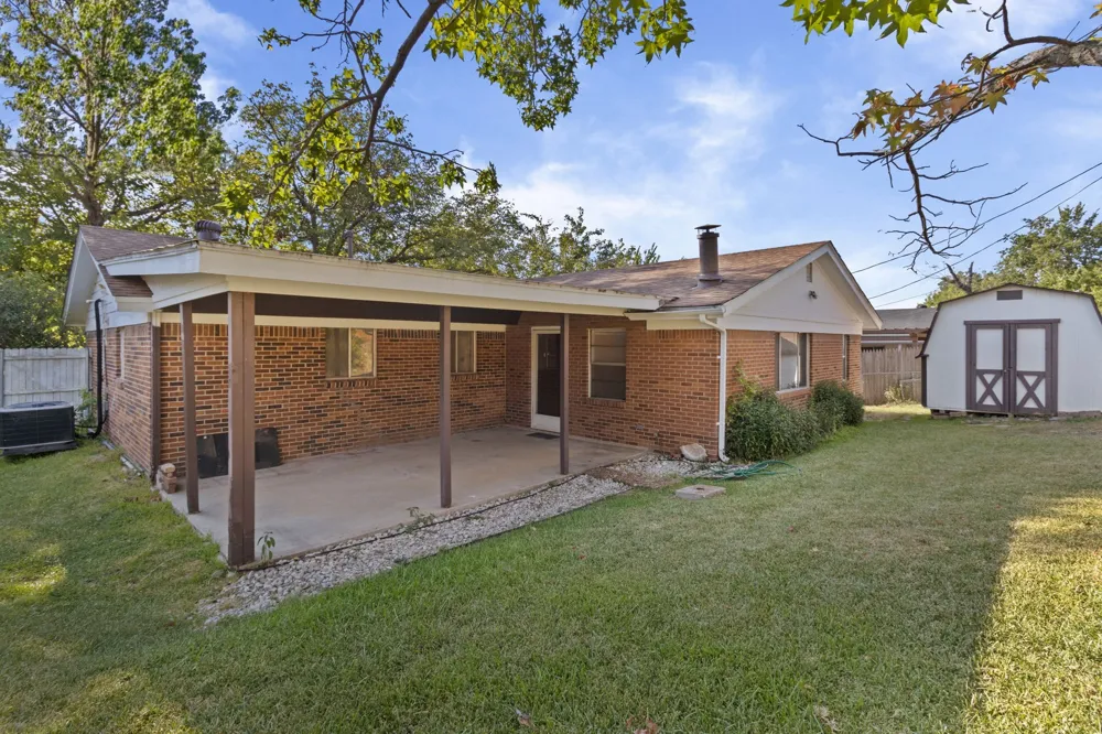 840 Comal Avenue White Settlement, TX 76108
