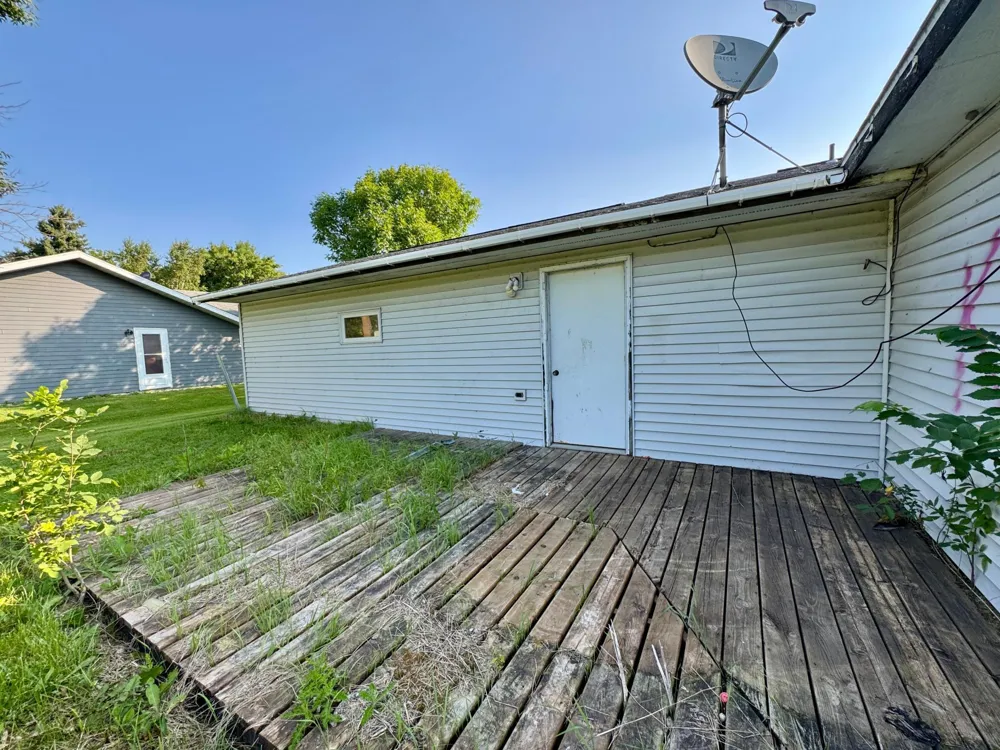 233 Oak Road Warroad, MN 56763