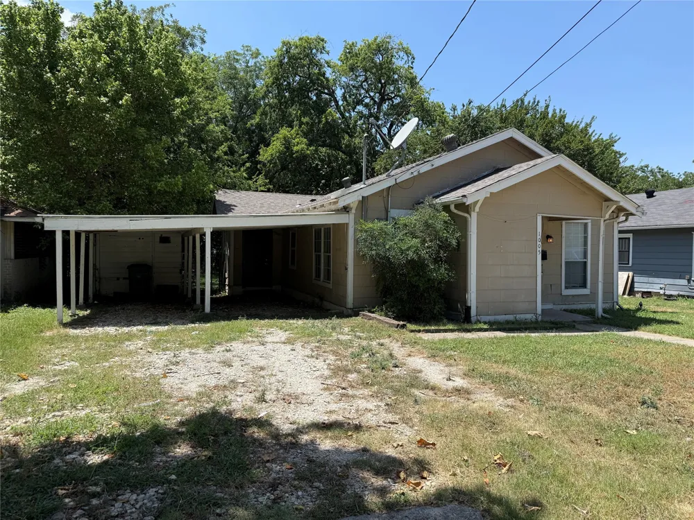 1005 Dodson Street Gainesville, TX 76240