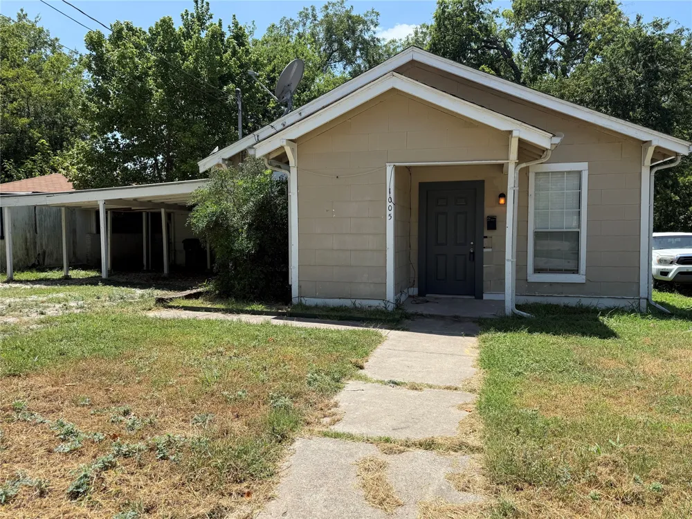 1005 Dodson Street Gainesville, TX 76240