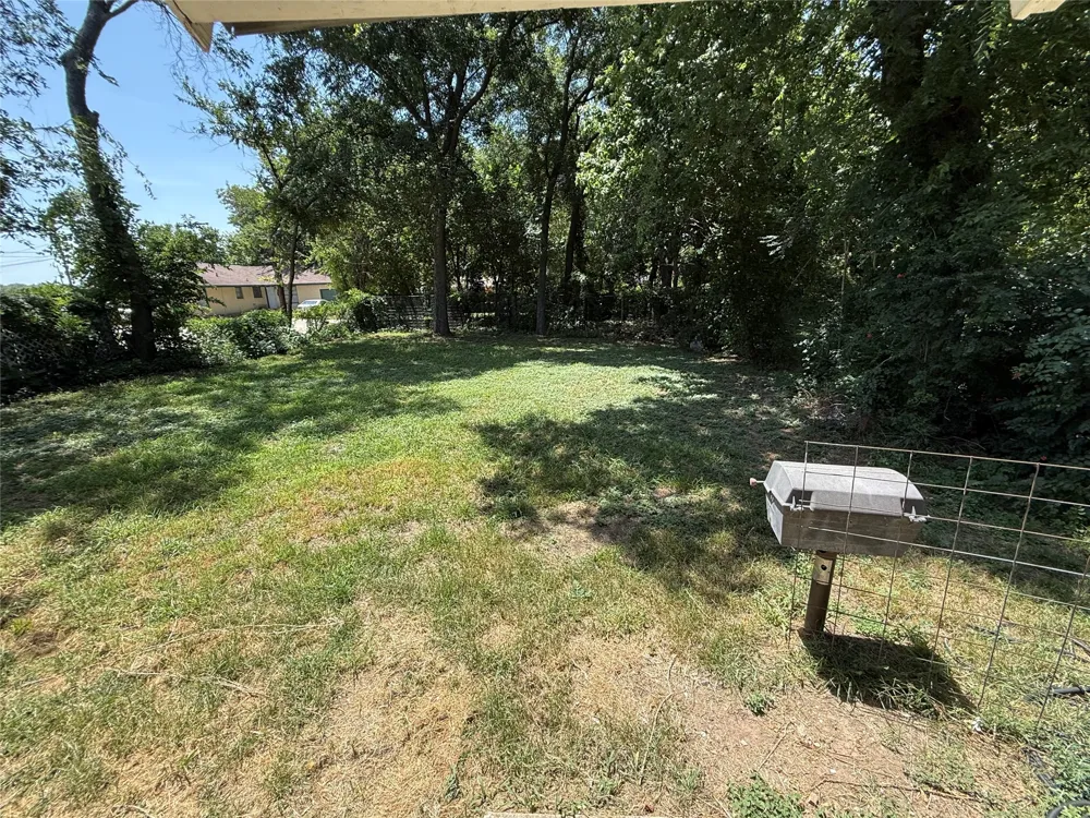 1005 Dodson Street Gainesville, TX 76240
