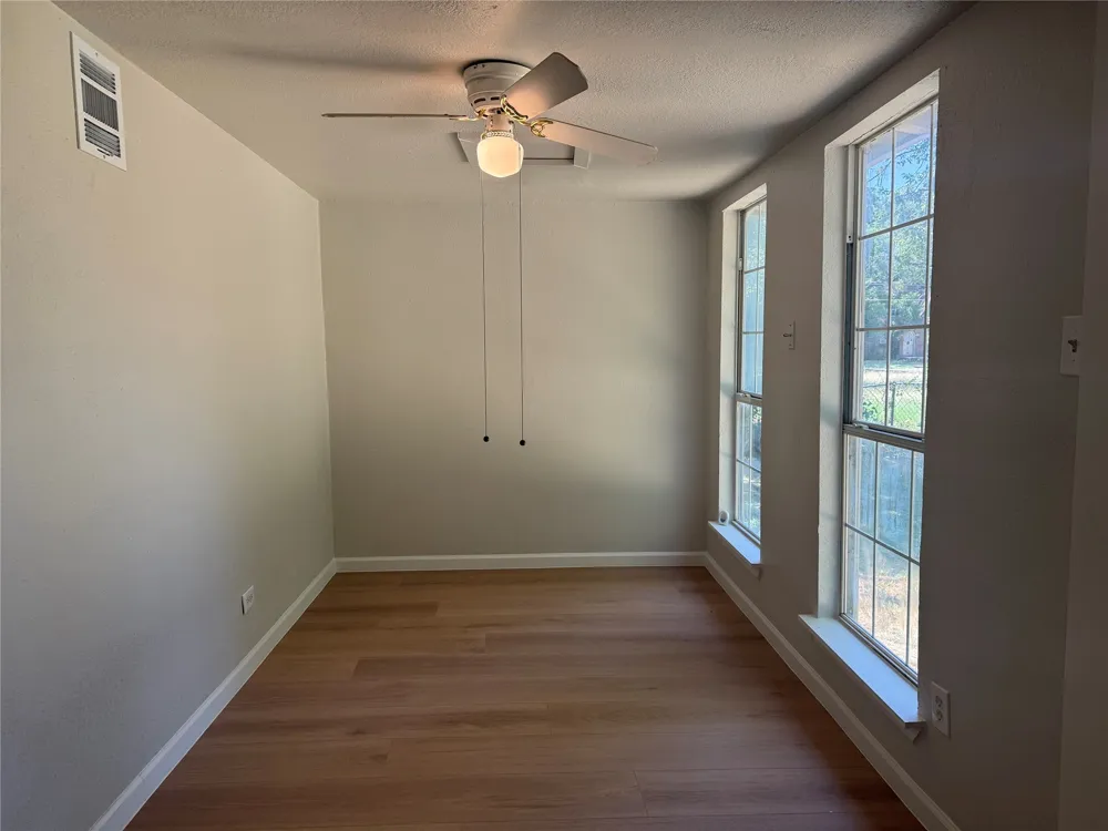 1005 Dodson Street Gainesville, TX 76240