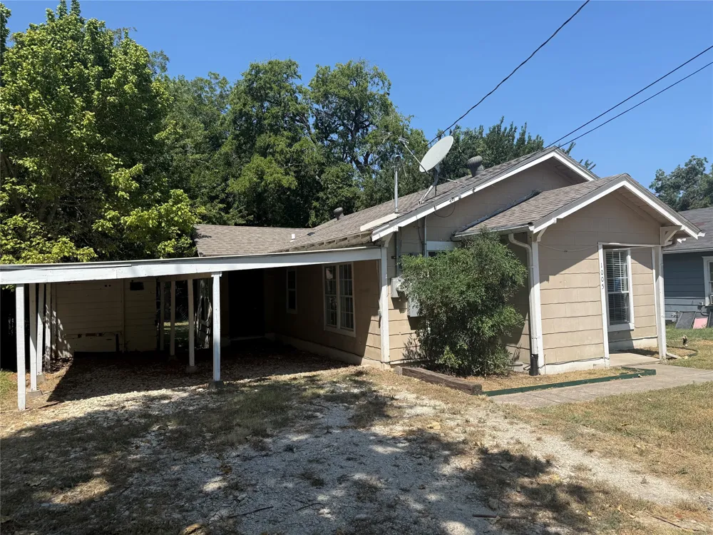 1005 Dodson Street Gainesville, TX 76240
