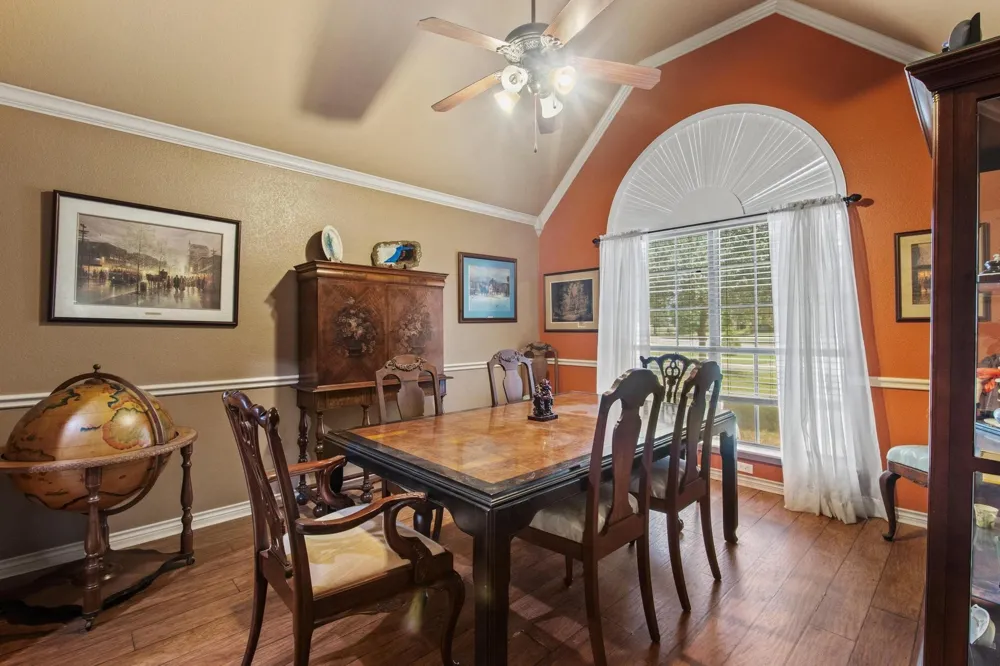 112 Knight Court Springtown, TX 76082