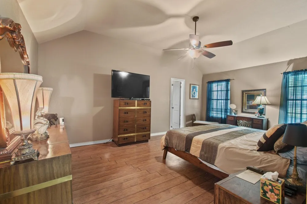112 Knight Court Springtown, TX 76082