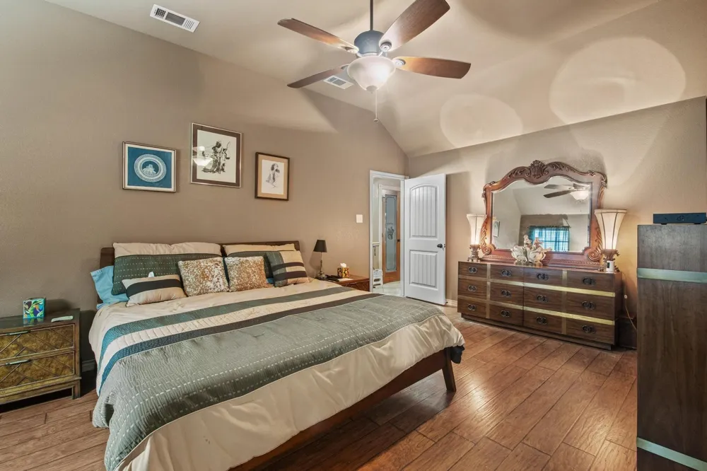 112 Knight Court Springtown, TX 76082