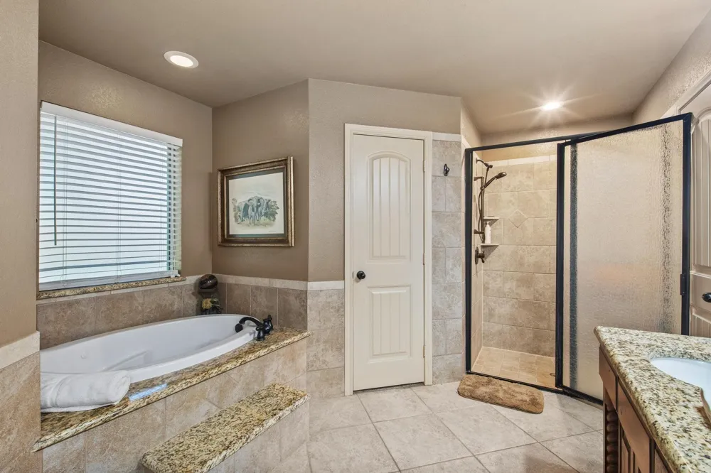 112 Knight Court Springtown, TX 76082