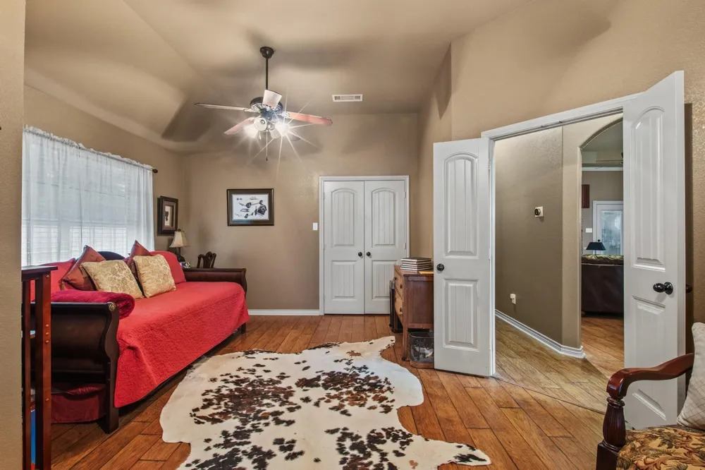 112 Knight Court Springtown, TX 76082