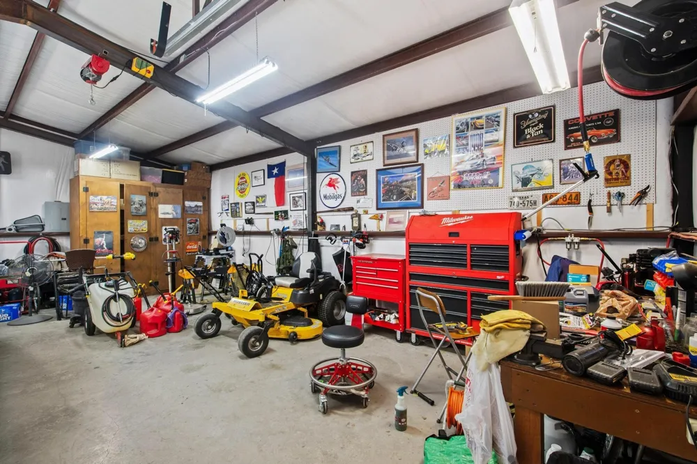 112 Knight Court Springtown, TX 76082