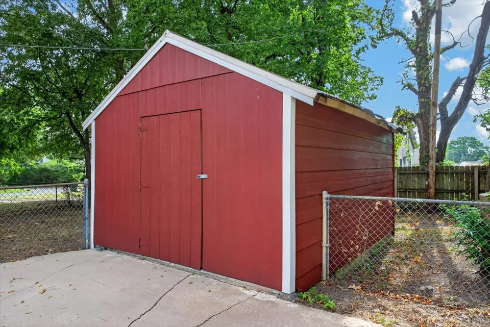 226 G STREET Muskogee, OK 74403