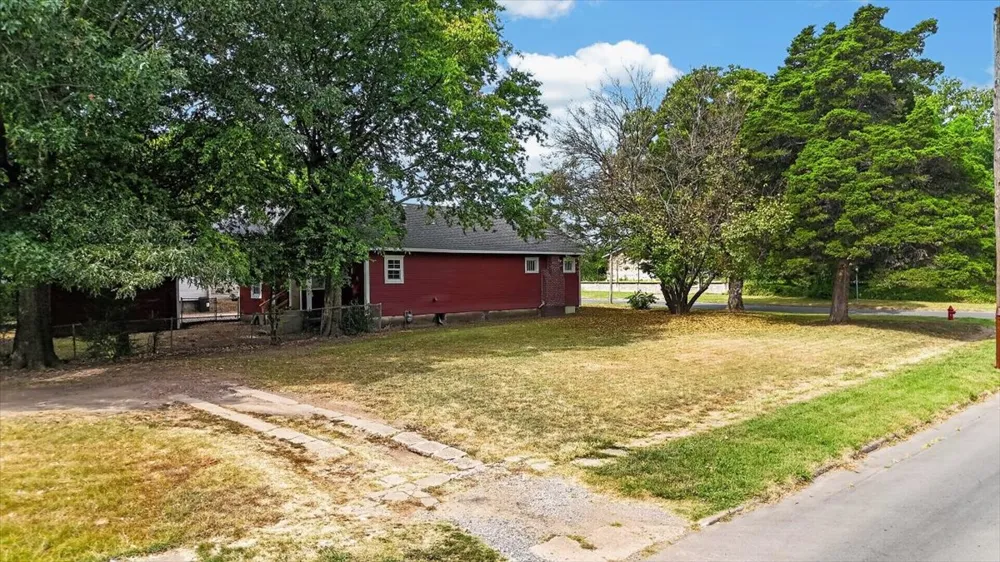 226 G STREET Muskogee, OK 74403