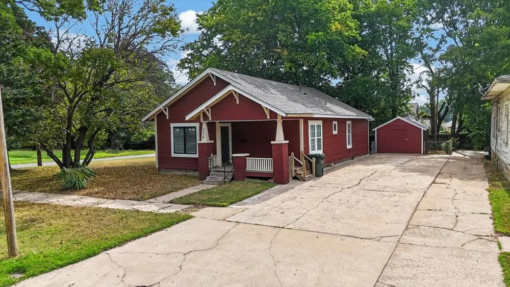 226 G STREET Muskogee, OK 74403