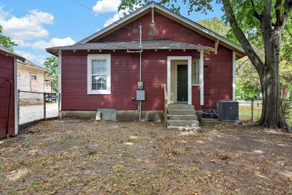 226 G STREET Muskogee, OK 74403