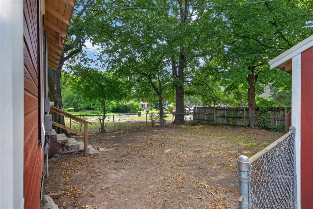226 G STREET Muskogee, OK 74403
