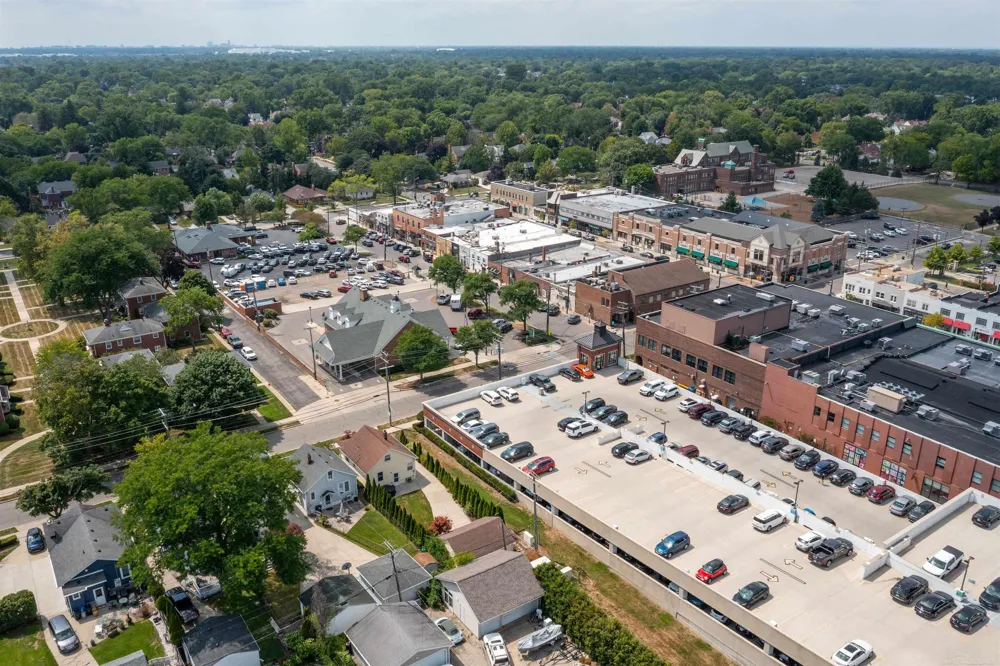628 Notre Dame Street Grosse Pointe City, MI 48230