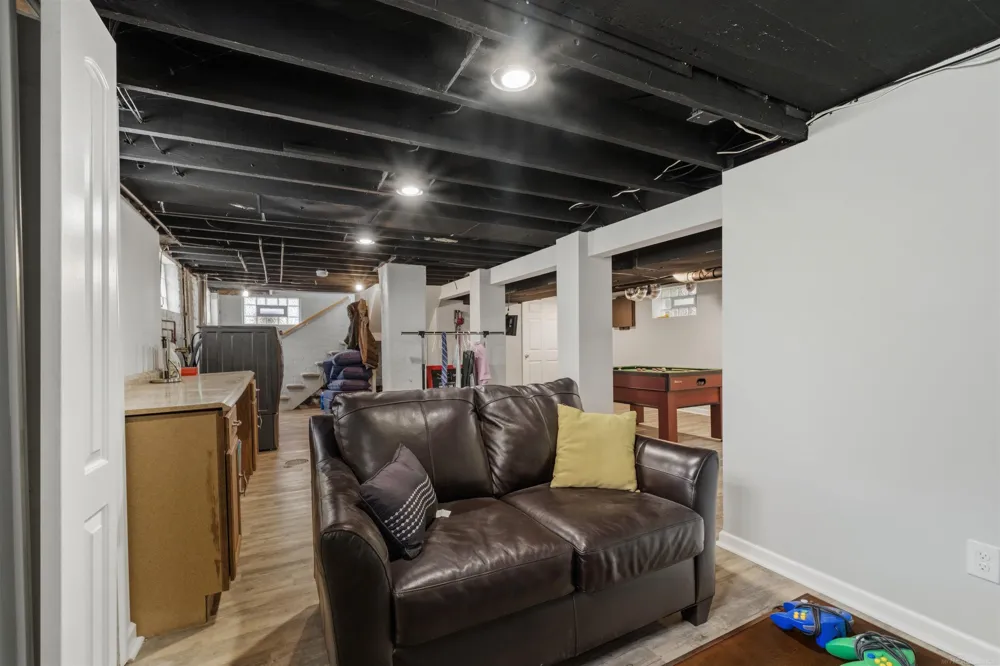 628 Notre Dame Street Grosse Pointe City, MI 48230