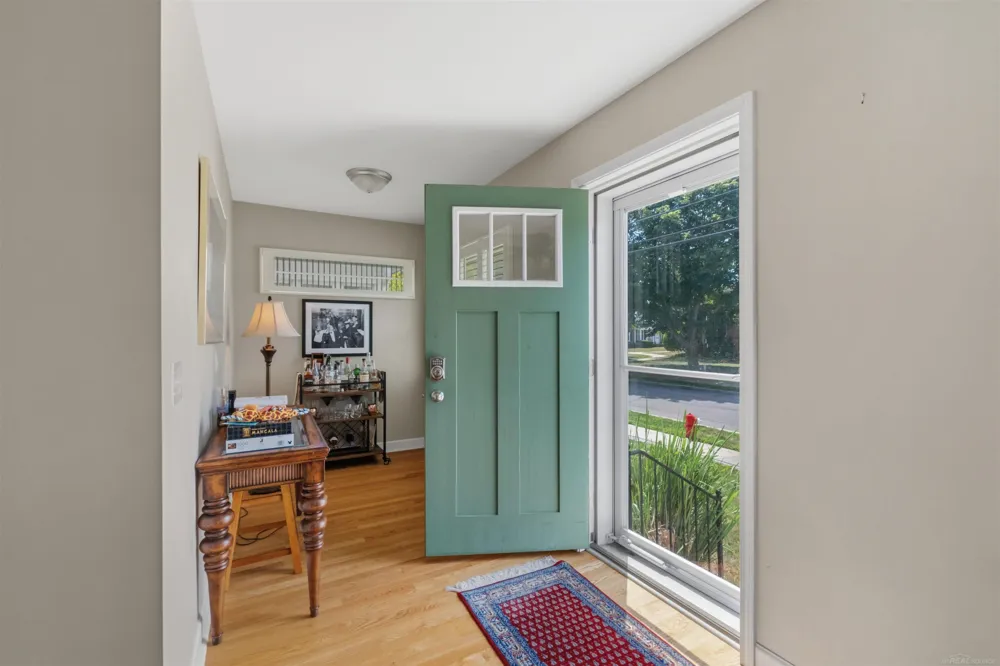 628 Notre Dame Street Grosse Pointe City, MI 48230
