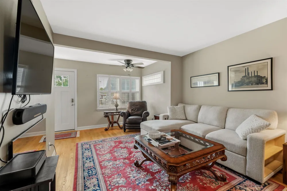 628 Notre Dame Street Grosse Pointe City, MI 48230