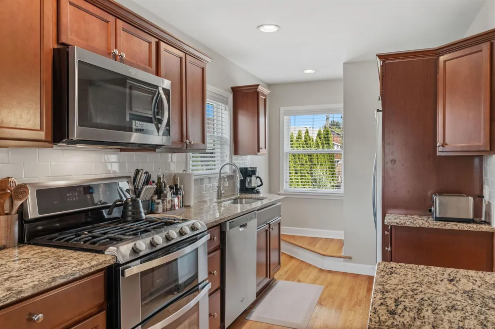 628 Notre Dame Street Grosse Pointe City, MI 48230