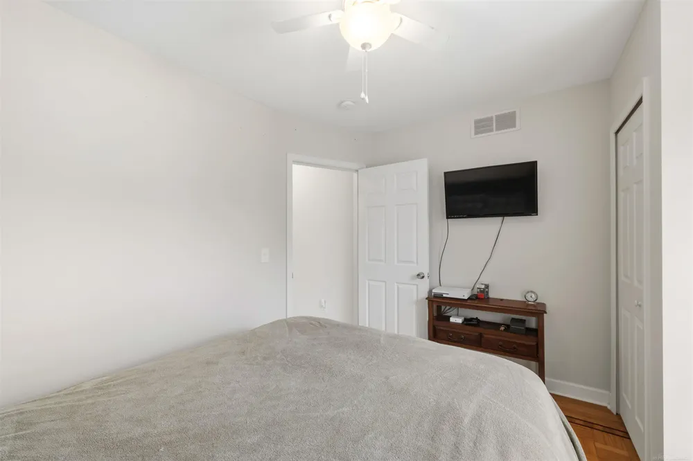 628 Notre Dame Street Grosse Pointe City, MI 48230