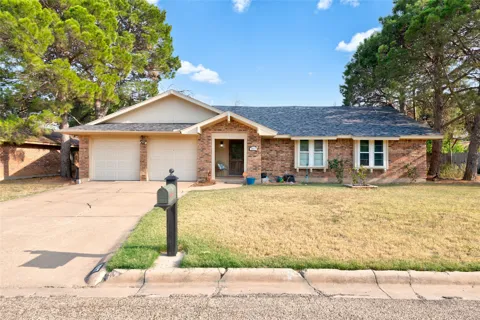 1017 Chriswood Drive