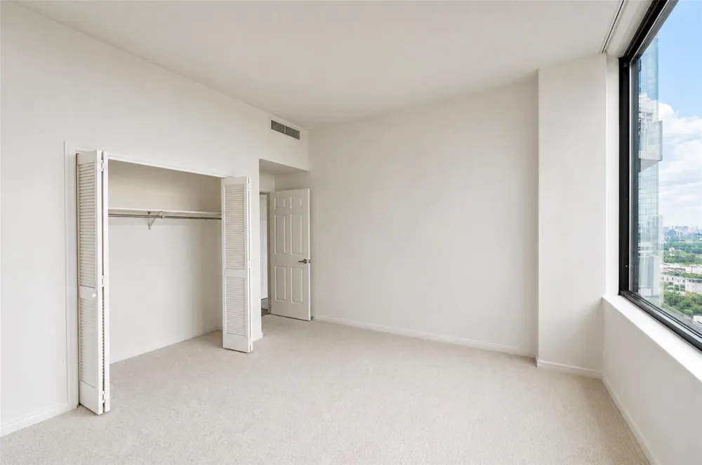 14 Greenway Plaza #19P Houston, TX 77046