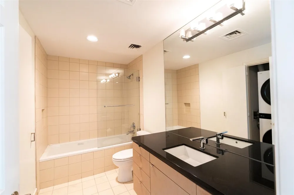 14 Greenway Plaza #19P Houston, TX 77046