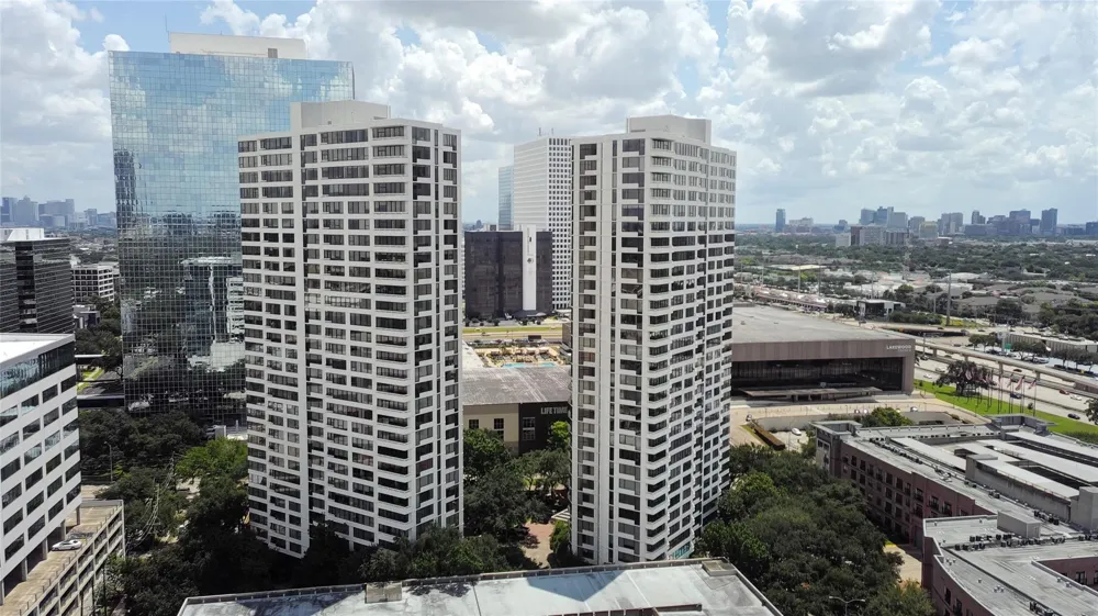 14 Greenway Plaza #19P Houston, TX 77046