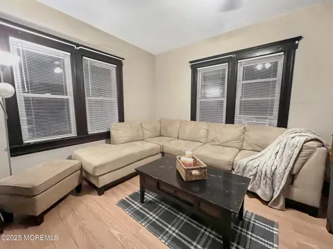 208 14th Avenue #FRONT-W